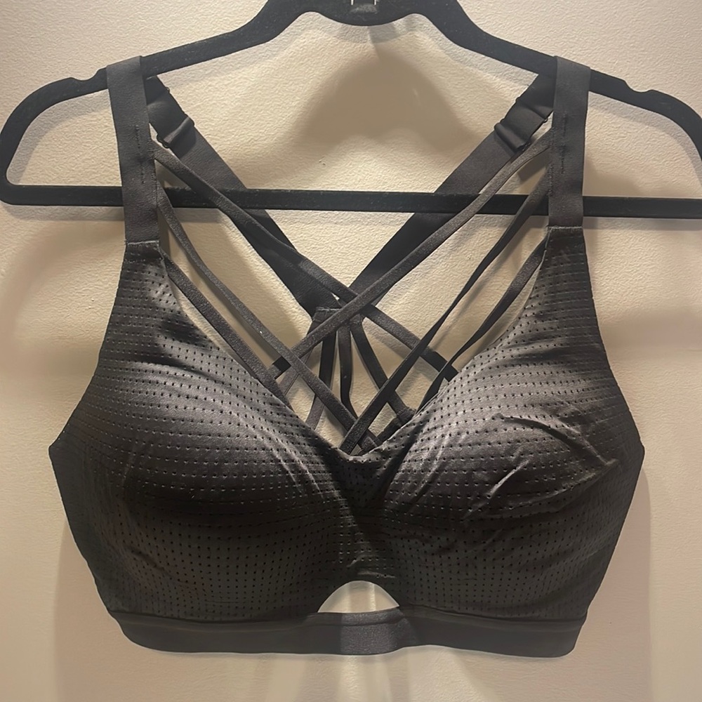 PINK Victoria's Secret Black Sports Bra